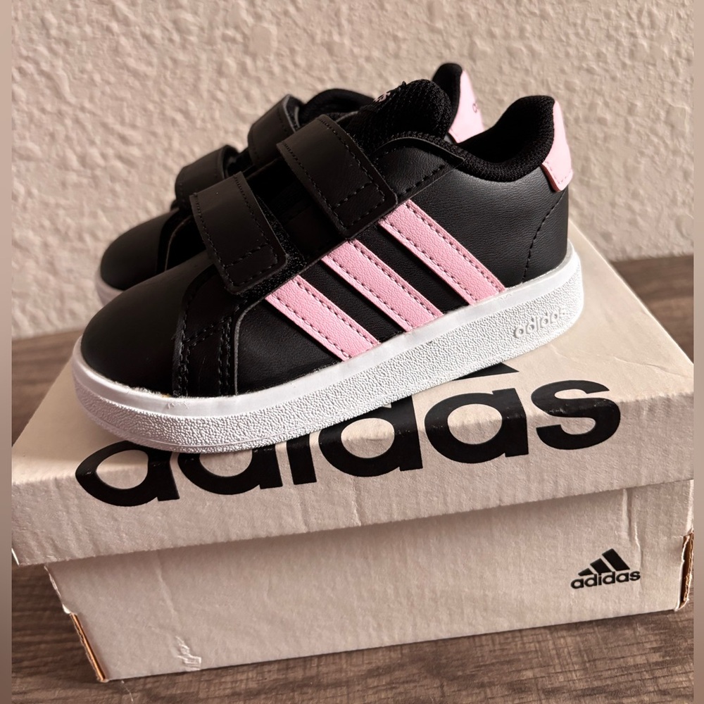 Adidas Grand Court Toddler Sneakers Size 6K Black Pink